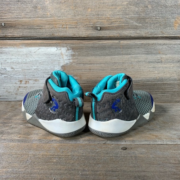 Shaq Velcro Youth Size 7 - Picture 4 of 8